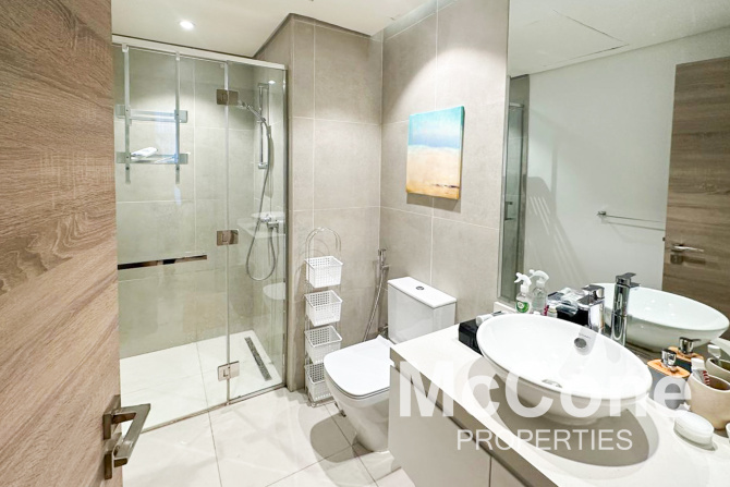 Fully Furnished | Modern Interior | Move-in Ready - Propsearch.ae