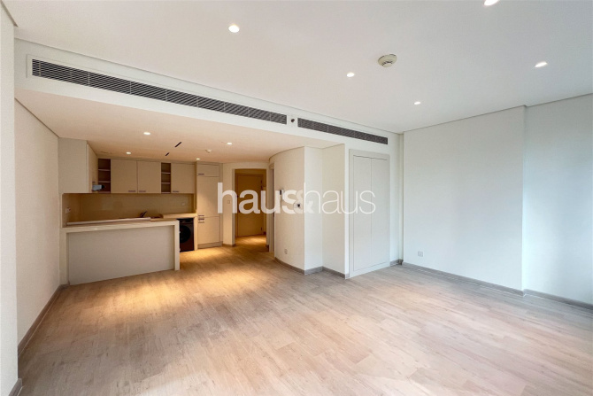 Upgraded Interior| High Floor| Bright| Pristine - Propsearch.ae