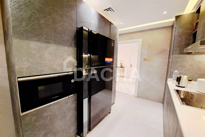 VACANT | High ROI | Fully Upgraded Interior Design - Propsearch.ae