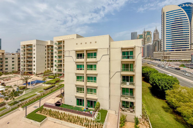 2 Bed Apartment For Sale in Studio City photo 20