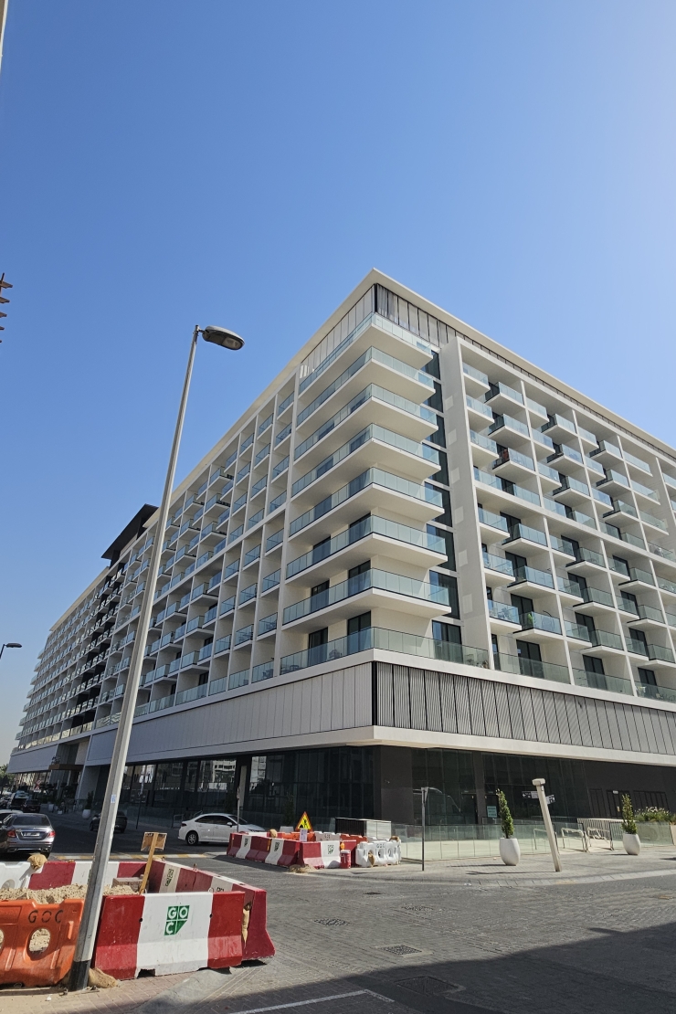 Binghatti Phoenix | 1BR Apartment | in JVC