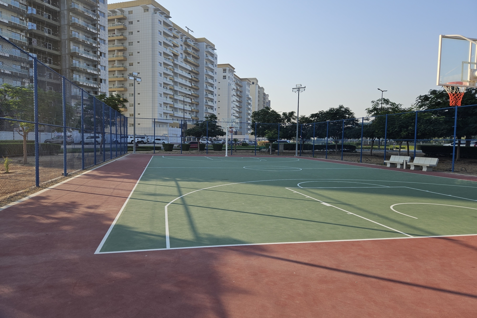 Living Legends - Propsearch.ae