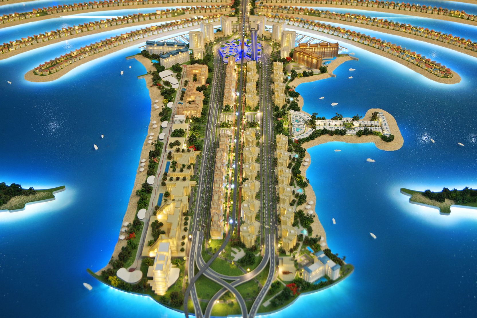 Palm jumeirah. Остров в Дубае Палм-Джумейра. Палм Джумейра Дубай. Искусственный остров Пальма Джумейра. Дубай остров Пальма Джумейра отель.